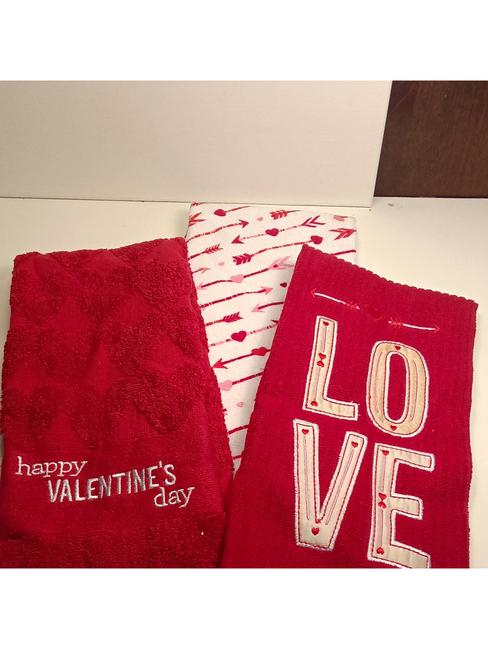 Set of 3 Valentine's Day Themed Decorative Towels